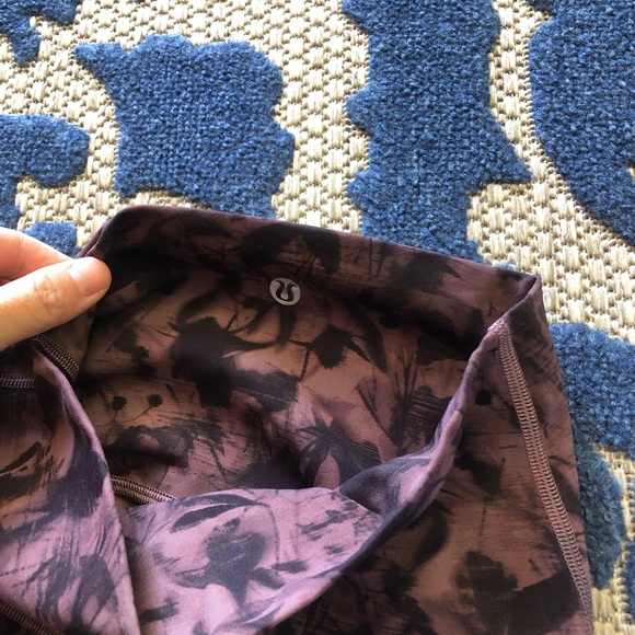 Lululemon leggings - Picture 4 of 6